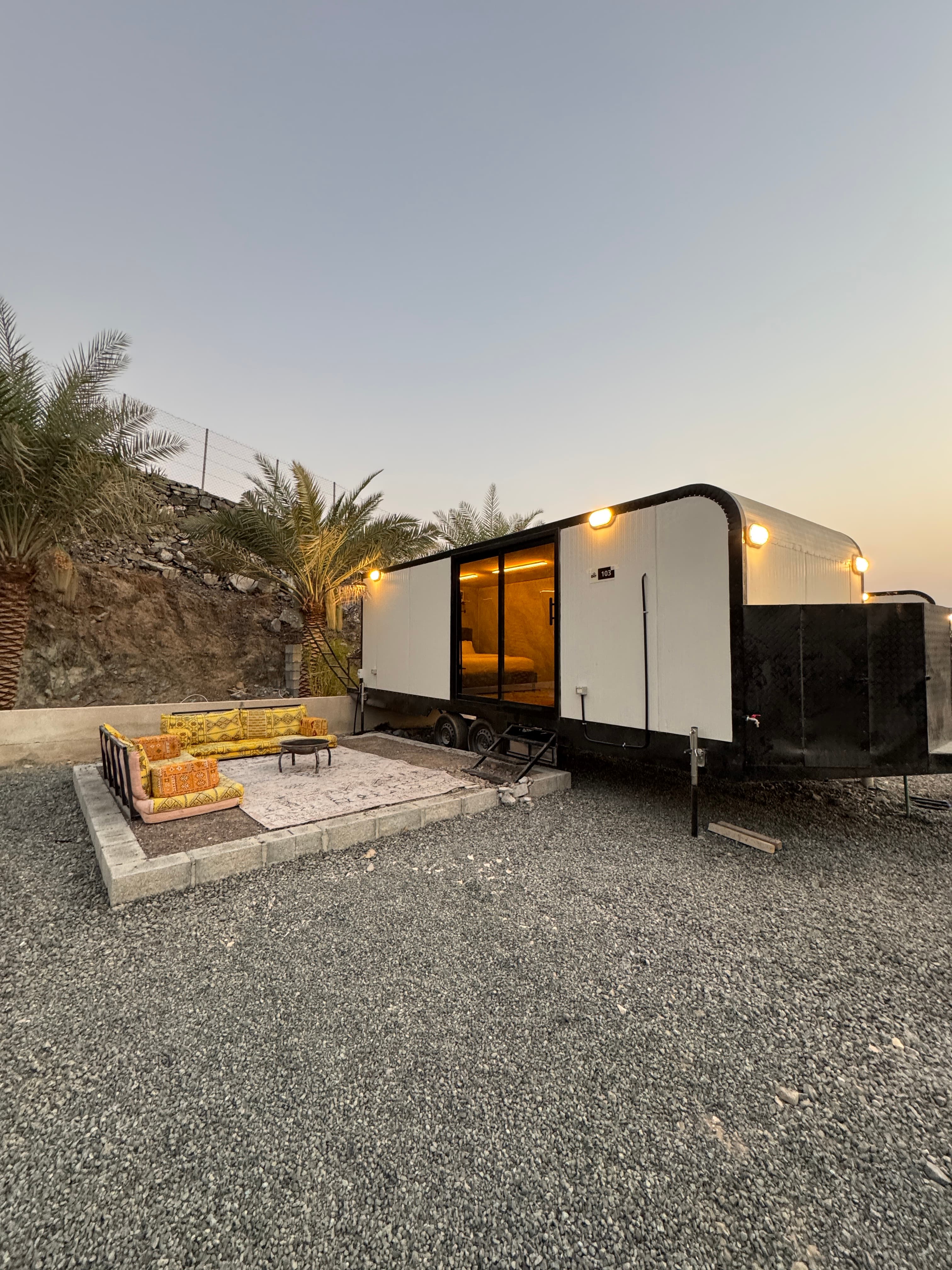 Deluxe Caravan: River View